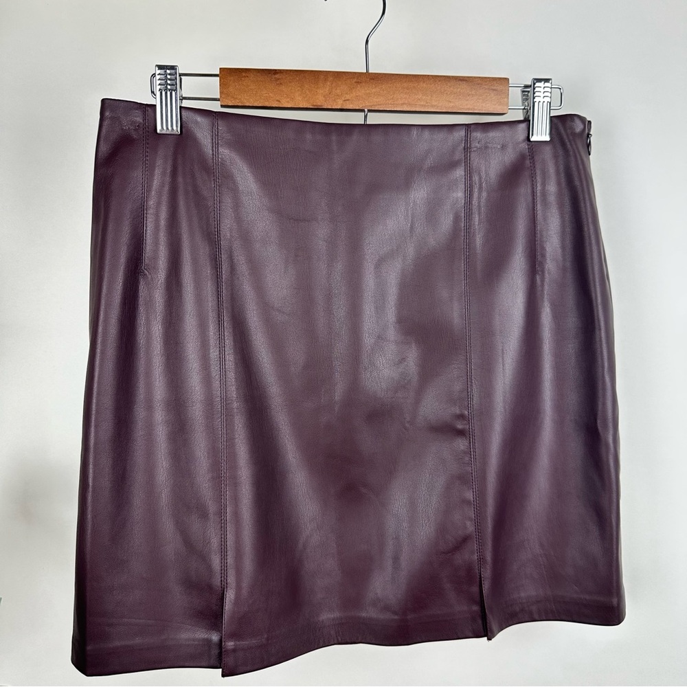 Topshop Faux Leather Mini Skirt Oxblood Slit Y2K Trendy - Picture 13 of 14